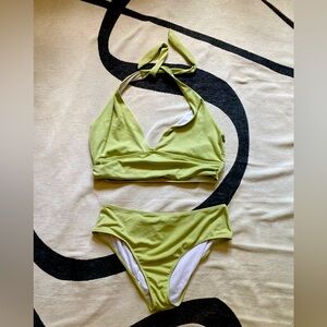 Line green bikini